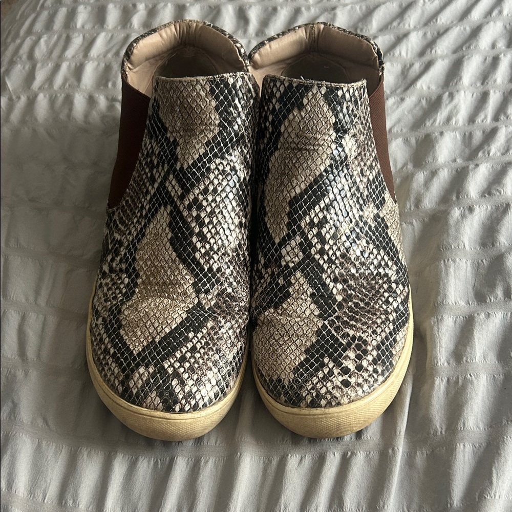 Snakeskin Pattern Slip-On Sneakers